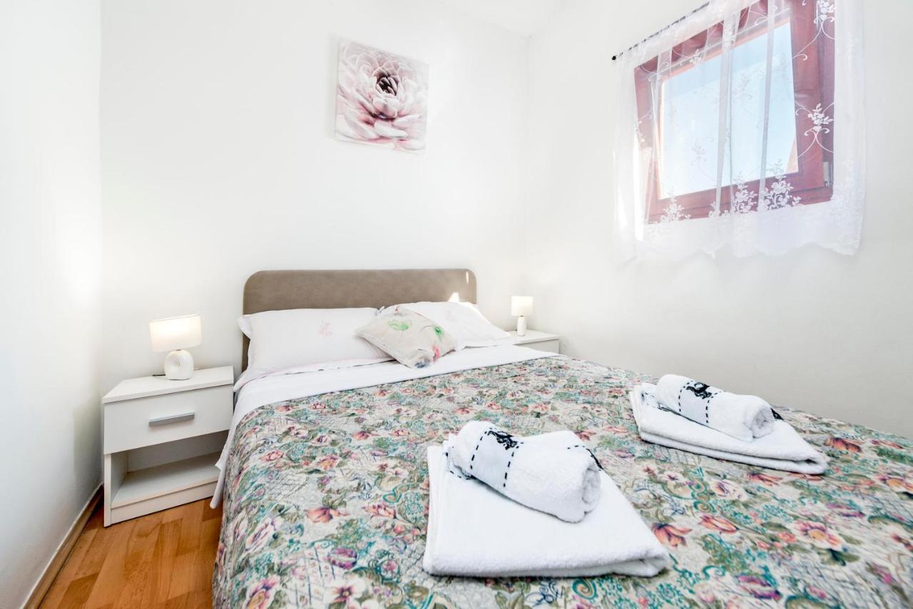 Studio Nena Rovinj Exterior photo